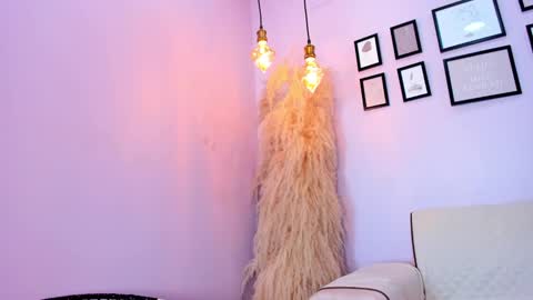 Alana online show from March 5, 2025, 12:55 pm