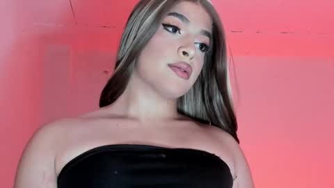 Snapshot of alana_blum10 chatting on October 21, 2025, 10:54 pm ---Alana--- online show from October 21, 2025, 10:54 pm