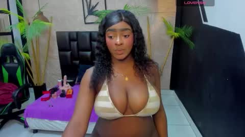 Snapshot of alana_bonny chatting on February 18, 2026, 8:43 am Alana online show from February 18, 2026, 8:43 am