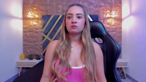 ALANA COX online show from December 4, 2025, 11:24 pm