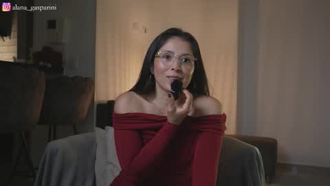 Alana Gasparini online show from March 9, 2026, 2:48 am