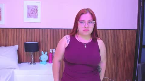 Alana online show from September 9, 2025, 11:54 am