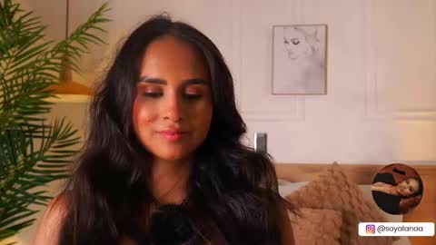 Snapshot of alana_haze chatting on November 3, 2025, 3:41 am Alana online show from November 3, 2025, 3:41 am