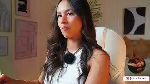 Snapshot of alana_haze chatting on December 20, 2025, 3:24 am Alana online show from December 20, 2025, 3:24 am