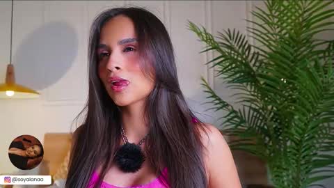 Snapshot of alana_haze chatting on February 3, 2026, 1:59 am Alana online show from February 3, 2026, 1:59 am