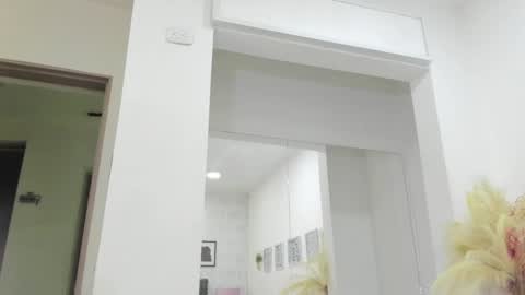 Alana  online show from December 29, 2024, 4:05 am