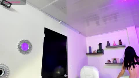 Maeve  online show from December 18, 2024, 10:30 am