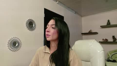 Maeve  online show from September 14, 2025, 10:47 am