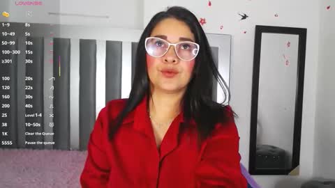 Alana  online show from November 1, 2025, 11:56 am