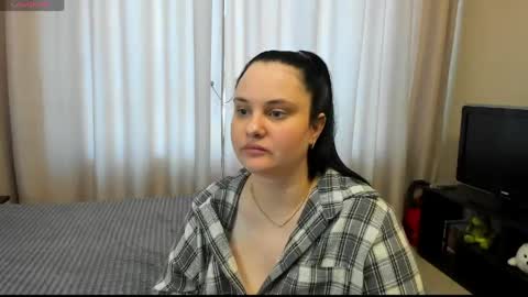 Julia online show from May 16, 2026, 10:36 am