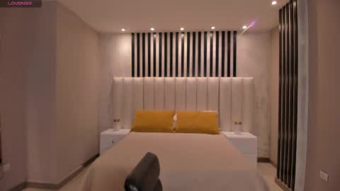 Snapshot of alanacraft chatting on October 20, 2025, 12:05 pm Alana online show from October 20, 2025, 12:05 pm