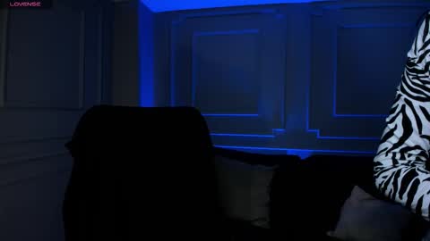 Snapshot of alanacraft chatting on November 7, 2025, 12:16 pm Alana online show from November 7, 2025, 12:16 pm