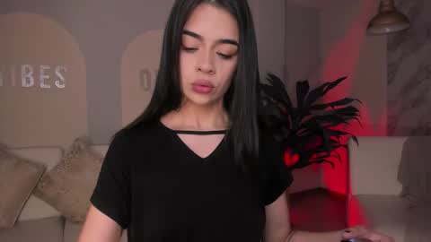 Snapshot of alanacraft chatting on November 18, 2025, 11:58 am Alana online show from November 18, 2025, 11:58 am