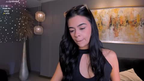 Snapshot of alanacraft chatting on November 28, 2025, 12:19 pm Alana online show from November 28, 2025, 12:19 pm