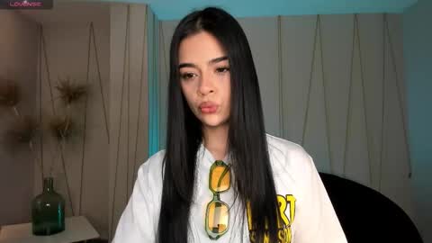 Snapshot of alanacraft chatting on January 8, 2026, 12:07 pm Alana online show from January 8, 2026, 12:07 pm