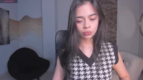 Snapshot of alanacraft chatting on January 17, 2026, 11:48 am Alana online show from January 17, 2026, 11:48 am