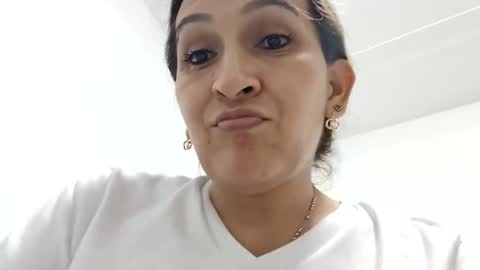 Snapshot of alanastones_19 chatting on October 8, 2025, 4:43 am Alanastones 19 online show from October 8, 2025, 4:43 am