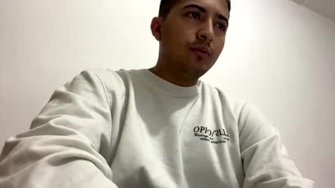 alanj998 online show from November 5, 2025, 3:56 pm