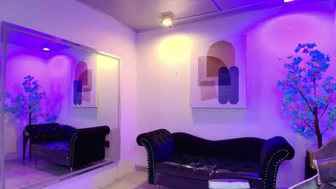 Snapshot of alanna__scott chatting on February 11, 2026, 3:22 am Alanna online show from February 11, 2026, 3:22 am