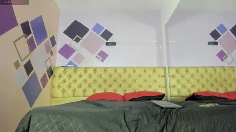 Snapshot of alanna_fox_ chatting on October 14, 2025, 9:04 pm Alanna Fox online show from October 14, 2025, 9:04 pm