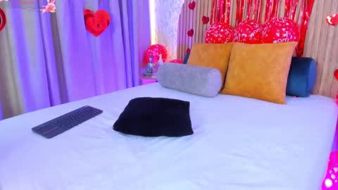 Snapshot of alanna_hank chatting on February 15, 2025, 1:31 am Alanna online show from February 15, 2025, 1:31 am