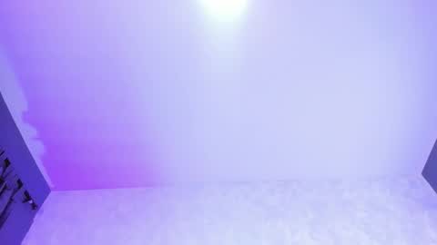 Snapshot of alanna_hank chatting on October 2, 2025, 1:56 am Alanna online show from October 2, 2025, 1:56 am