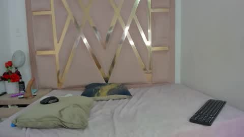 alannaht online show from May 25, 2026, 2:12 pm