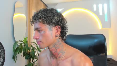 alan online show from January 21, 2025, 3:32 pm