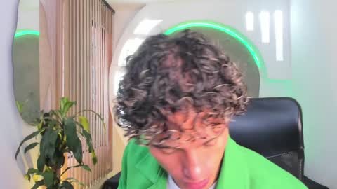 alan online show from February 4, 2025, 12:33 pm