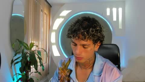 alan online show from February 20, 2025, 2:35 pm