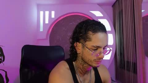 alan online show from October 17, 2025, 10:07 am