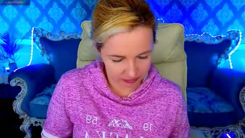 Snapshot of alaska_si chatting on March 4, 2026, 7:58 am alaska_si online show from March 4, 2026, 7:58 am