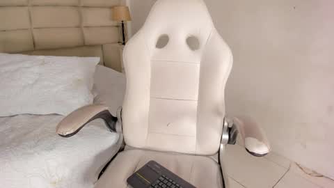 Alaska online show from December 14, 2025, 4:29 am