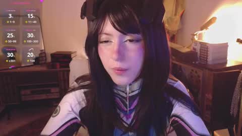 Snapshot of alaskagrace chatting on November 21, 2025, 4:44 am Alaska Grace online show from November 21, 2025, 4:44 am