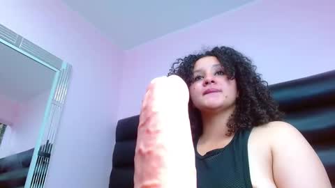 Snapshot of alasmith_ chatting on December 6, 2024, 5:20 am AlaSmith online show from December 6, 2024, 5:20 am