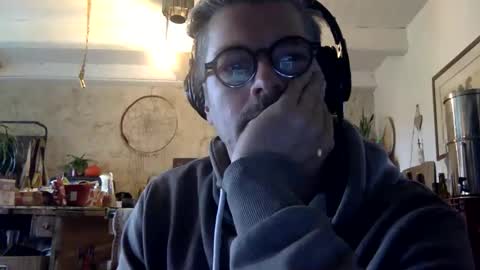 albandant online show from October 23, 2025, 11:53 am