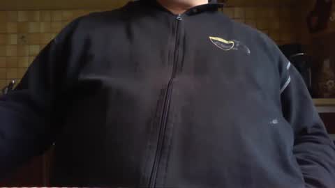 albert29 online show from September 9, 2025, 12:37 pm