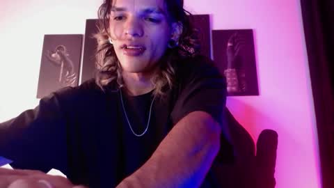 Snapshot of albertbernal69 chatting on November 8, 2025, 3:18 am Albert online show from November 8, 2025, 3:18 am