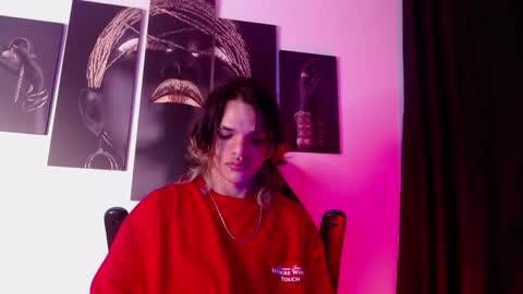 Snapshot of albertbernal69 chatting on November 9, 2025, 2:54 am Albert online show from November 9, 2025, 2:54 am