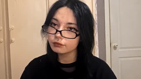 Snapshot of alberthamazierski chatting on November 26, 2025, 5:03 pm Im Katrina online show from November 26, 2025, 5:03 pm