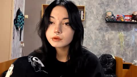 Snapshot of alberthamazierski chatting on December 2, 2025, 9:47 am Im Katrina online show from December 2, 2025, 9:47 am