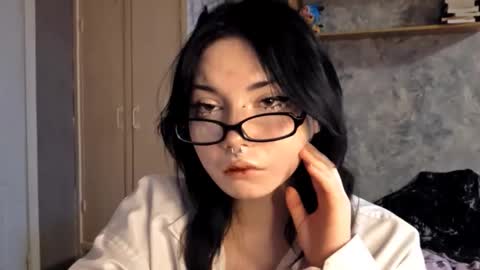 Snapshot of alberthamazierski chatting on December 5, 2025, 11:19 am Im Katrina online show from December 5, 2025, 11:19 am