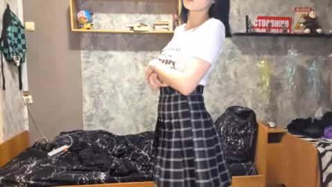 Snapshot of alberthamazierski chatting on December 15, 2025, 4:33 pm Im Katrina online show from December 15, 2025, 4:33 pm