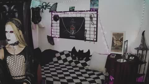 Snapshot of alchemymistic chatting on February 12, 2025, 2:10 pm Mistic witch online show from February 12, 2025, 2:10 pm