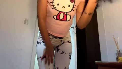 aldiiiuwu online show from November 17, 2025, 6:35 pm