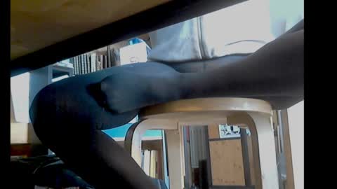 aldolechat online show from November 24, 2025, 10:37 am