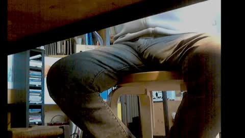 aldolechat online show from December 2, 2025, 12:32 pm