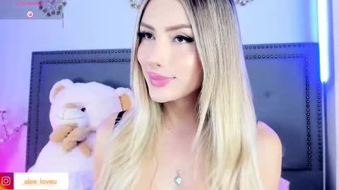 Snapshot of ale_love_ chatting on October 18, 2025, 2:14 am ALE LOVE online show from October 18, 2025, 2:14 am