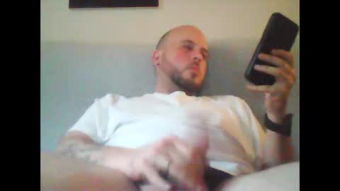 Snapshot of aleeexxxx4u chatting on December 19, 2025, 9:05 am aleeexxxx4u online show from December 19, 2025, 9:05 am