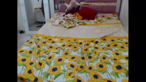 Snapshot of aleeinvein1 chatting on October 27, 2025, 5:00 am aleeinvein1 online show from October 27, 2025, 5:00 am